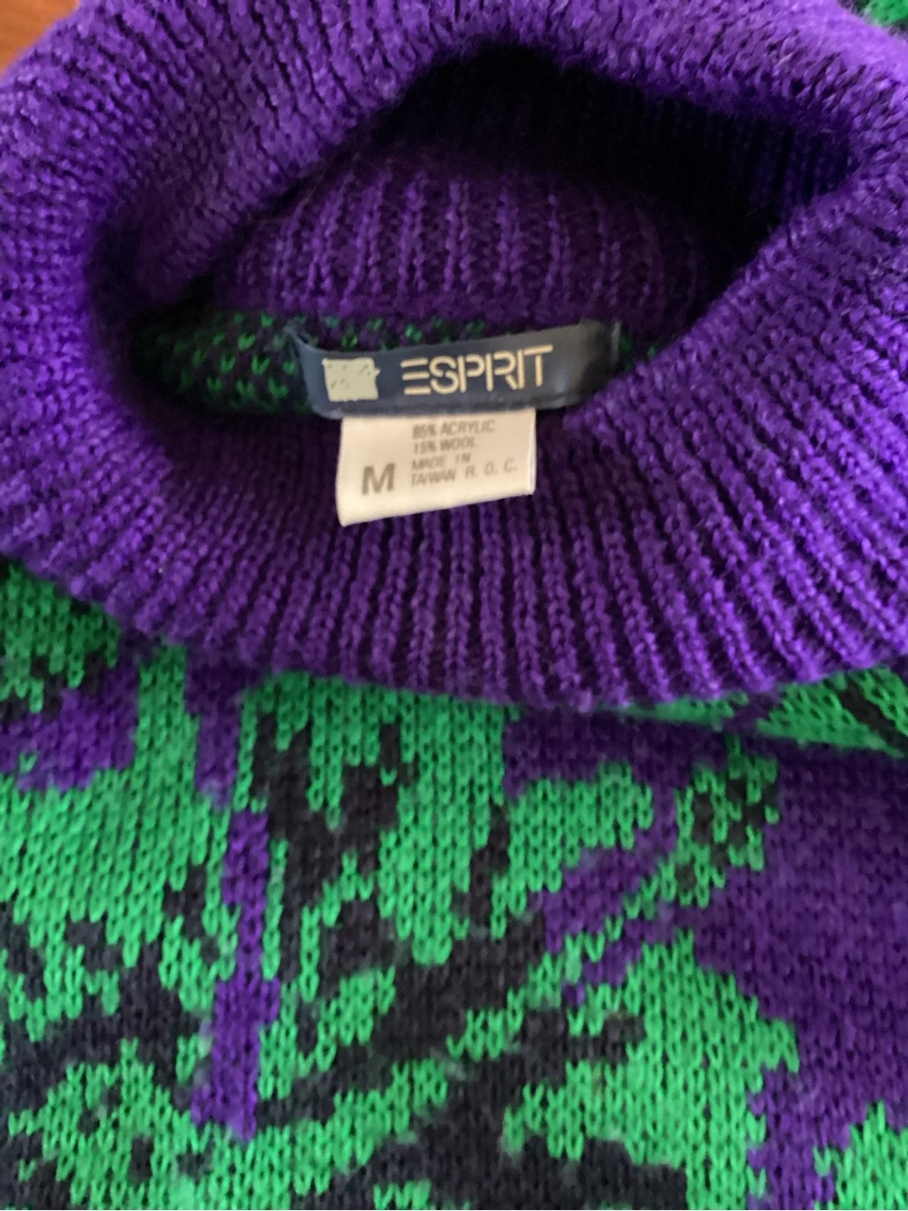 1980’s Esprit Purple Turtleneck Sweater with Green Floral Jacquard - Picture 5 of 8